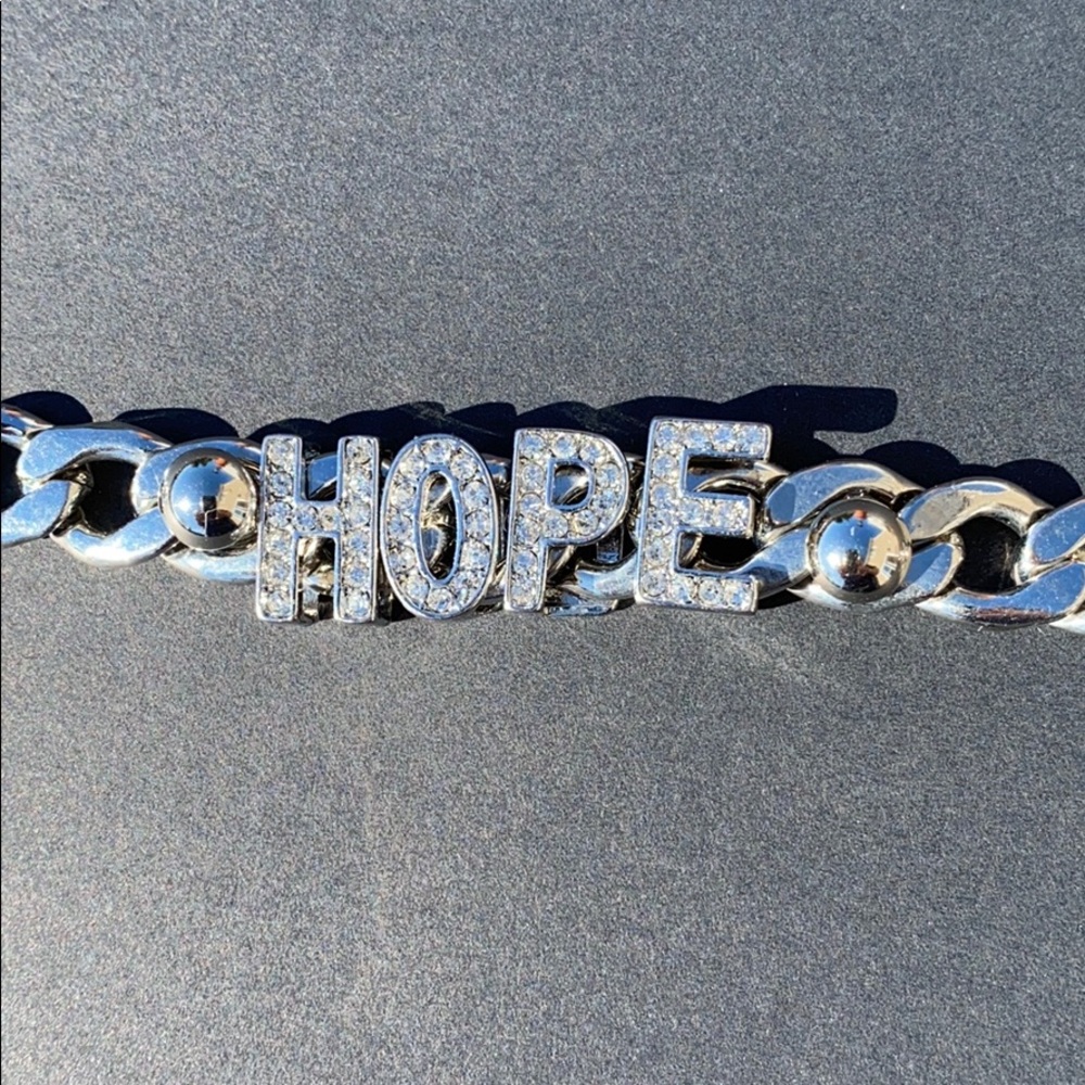 Chunky Bracelet “HOPE”